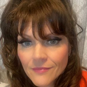 Meet your Posher, Carol